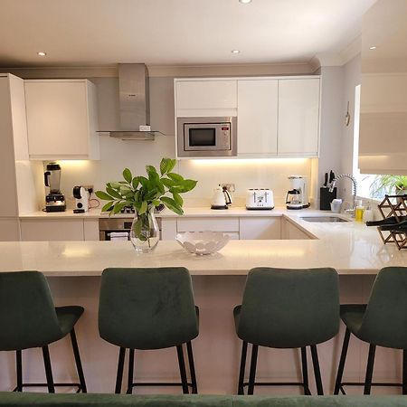 Three Bedroom Apartment By Beautiful Park London Exterior foto